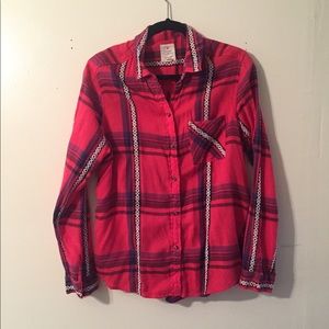 Cute pink plaid shirt